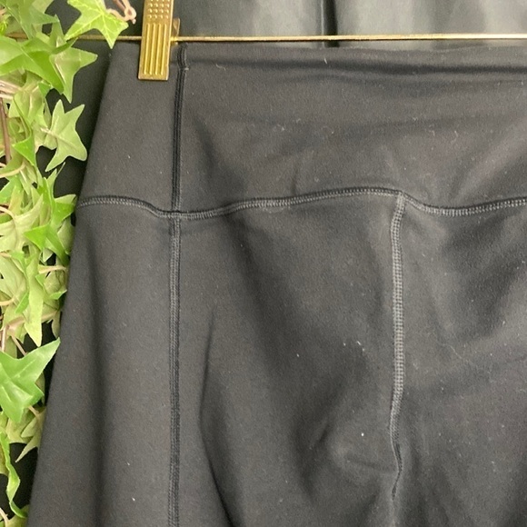 Victoria Secret sport Yoga pants 💕​ - Picture 2 of 8